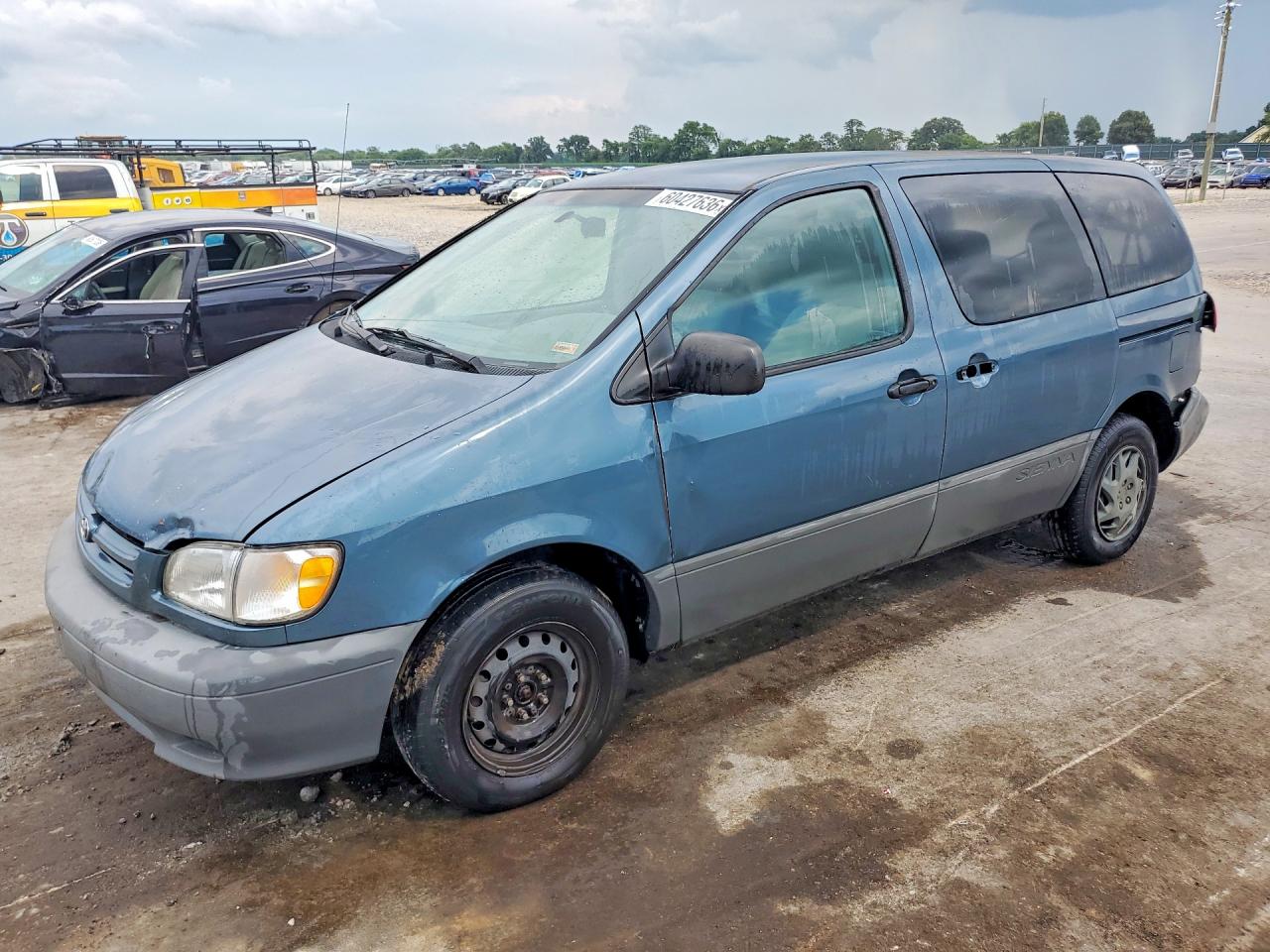 4T3ZF19C11U366457 · 2001 TOYOTA SIENNA