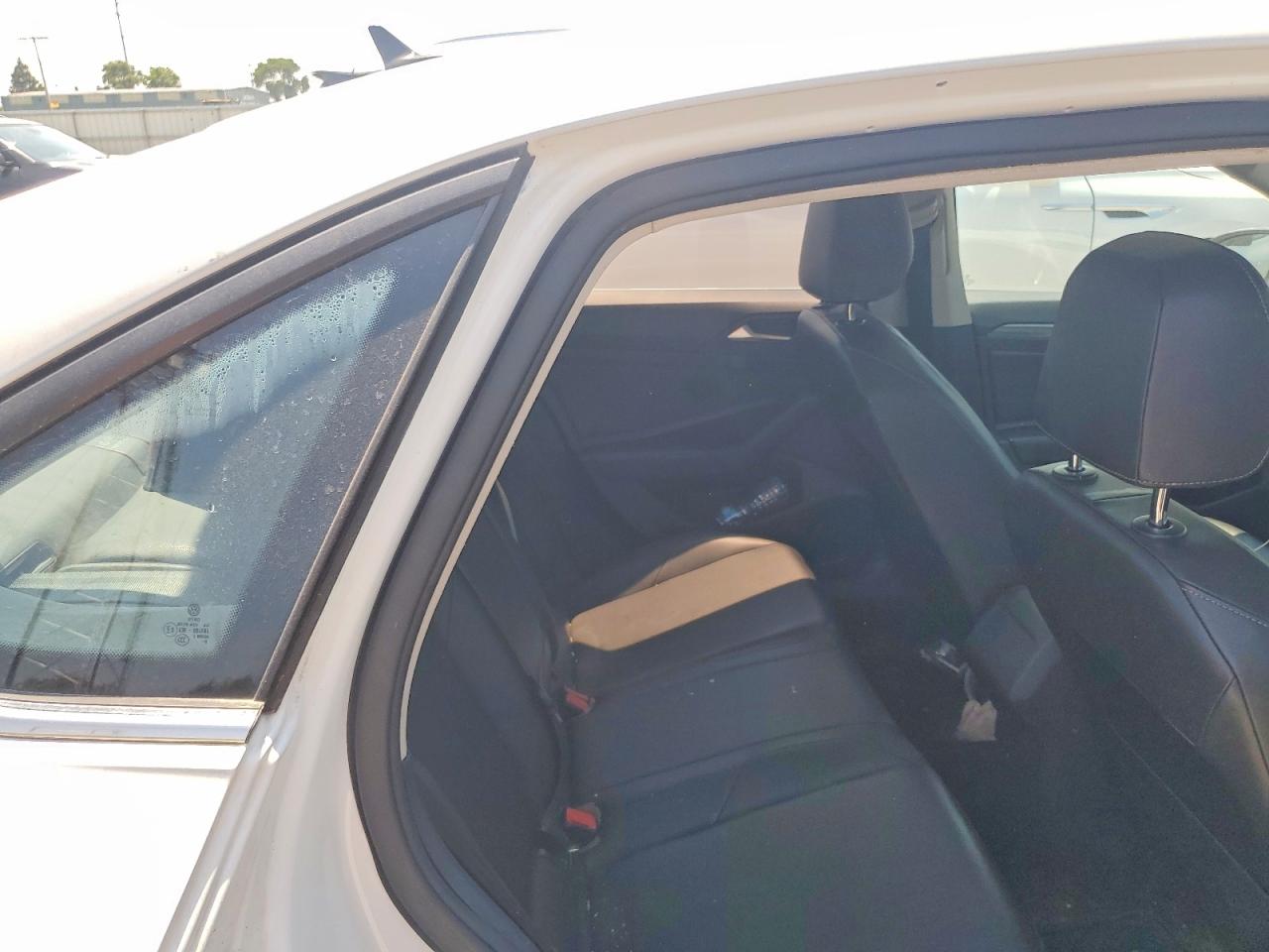3VWE57BU8KM044714 · 2019 VOLKSWAGEN JETTA · 10/12