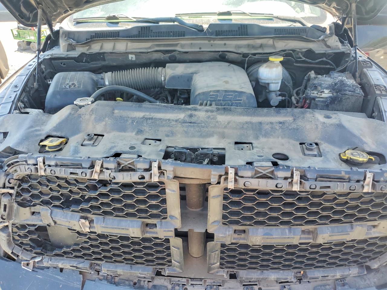 1C6RR7FGXJS269968 · 2018 RAM 1500 · 11/12