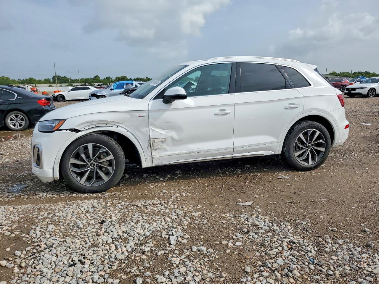 WA1EAAFY0P2060102 · 2023 AUDI Q5