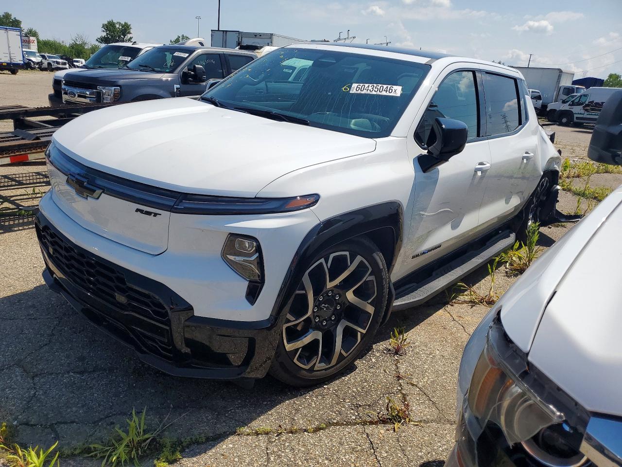 1GC40ZEL3RU304647 · 2024 CHEVROLET SILVERADO