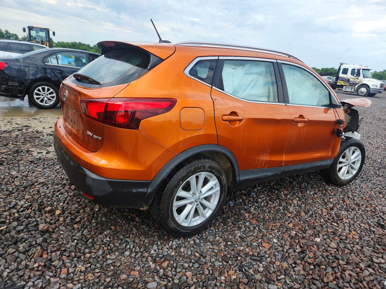 JN1BJ1CR1HW131018 · 2017 NISSAN ROGUE SPORT · 3/13
