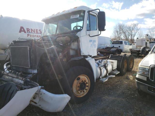 1FUJA6CV37LX24598 · 2007 FREIGHTLINER CONVENTIONAL · 2/10
