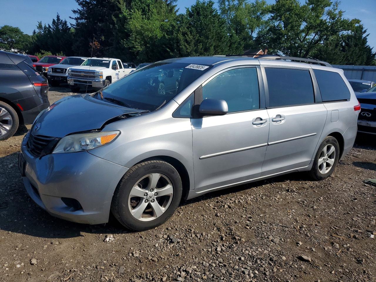 2012 TOYOTA SIENNA