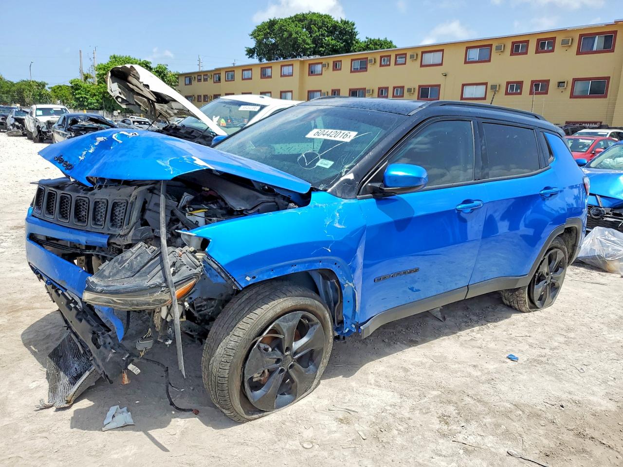 3C4NJCBB4KT676847 · 2019 JEEP COMPASS