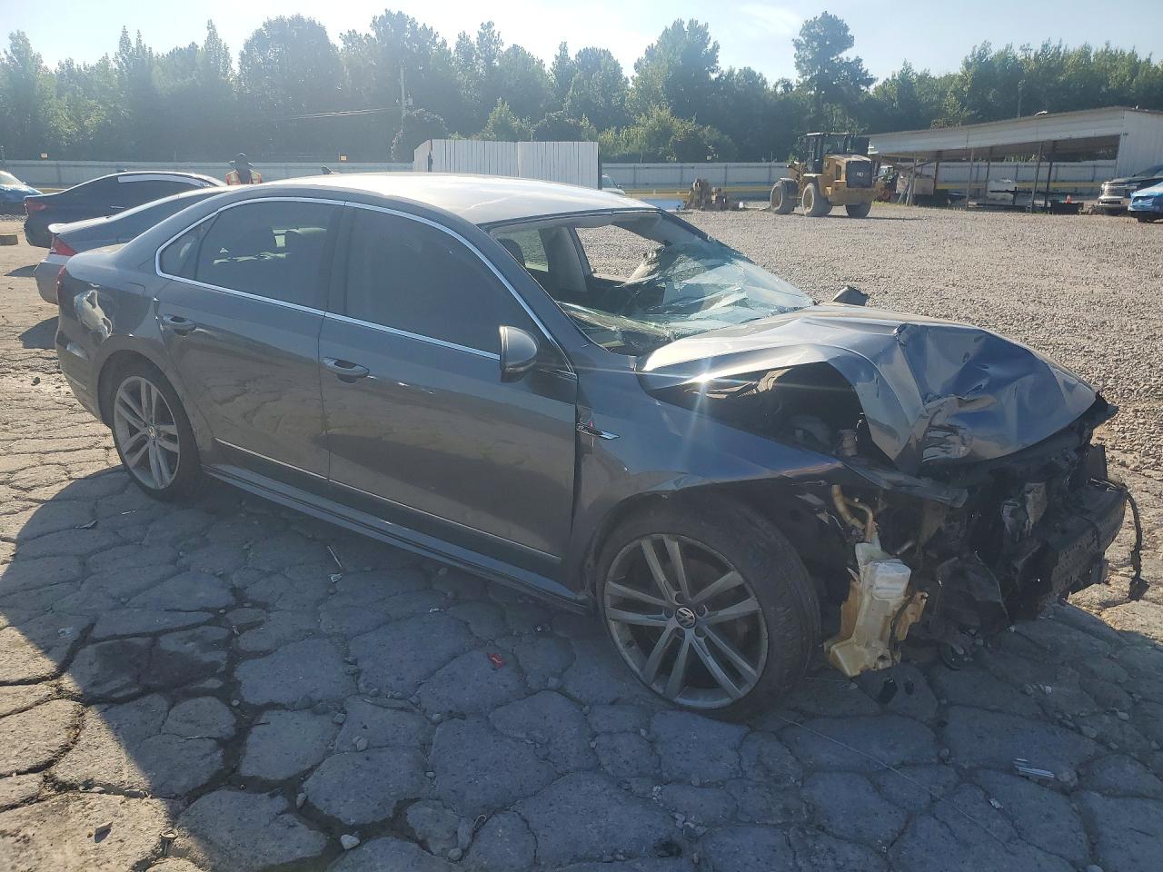 1VWDT7A3XHC032777 · 2017 VOLKSWAGEN PASSAT · 4/12