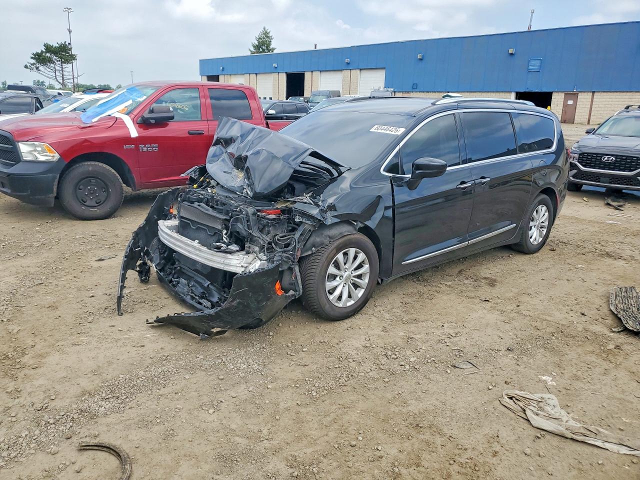 2019 CHRYSLER PACIFICA