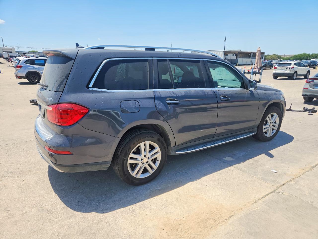 4JGDF6EE2FA479298 · 2015 MERCEDES-BENZ GL · 3/14