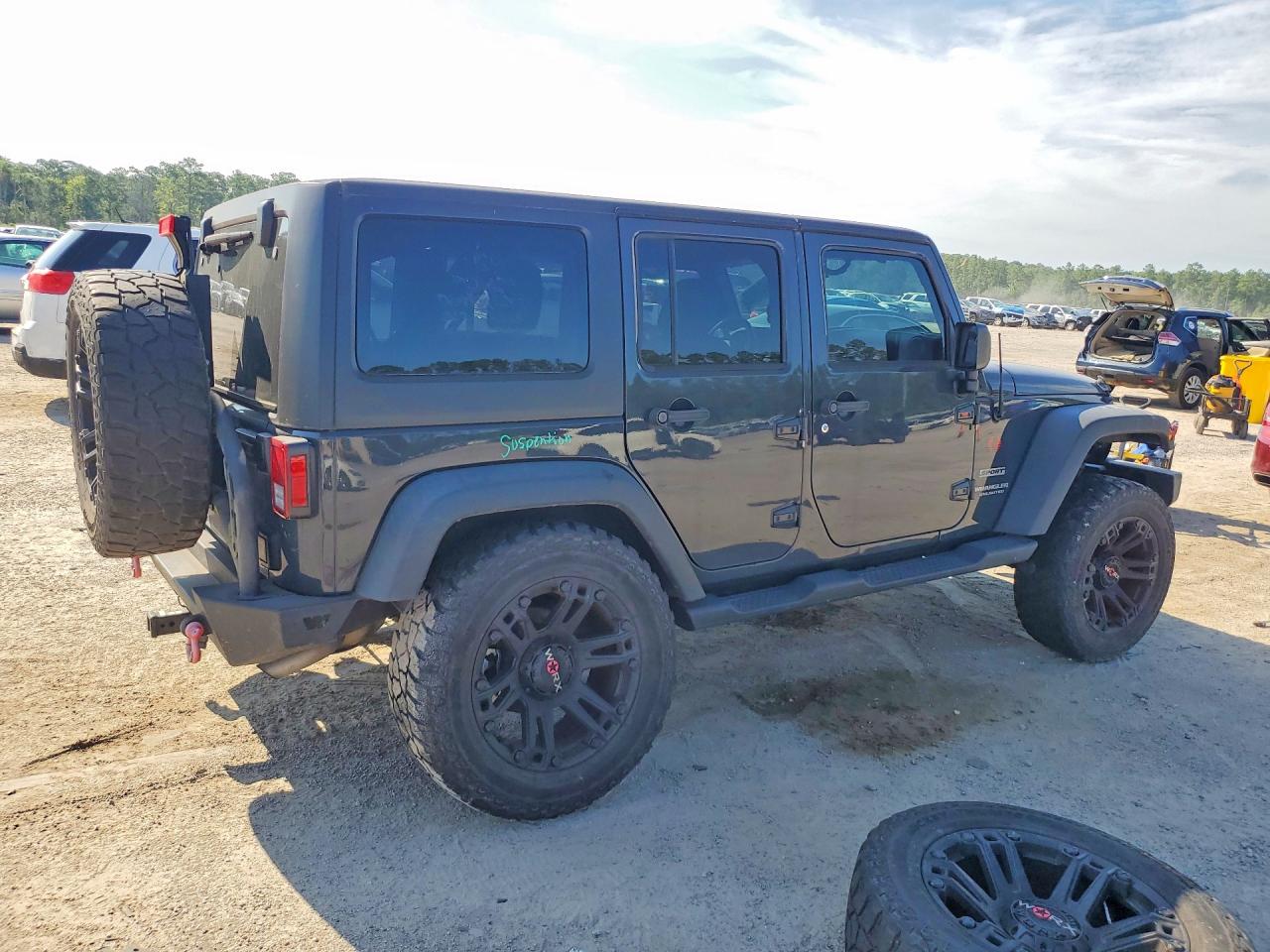 1C4BJWDG1HL662468 · 2017 JEEP WRANGLER UNLIMITED · 3/14