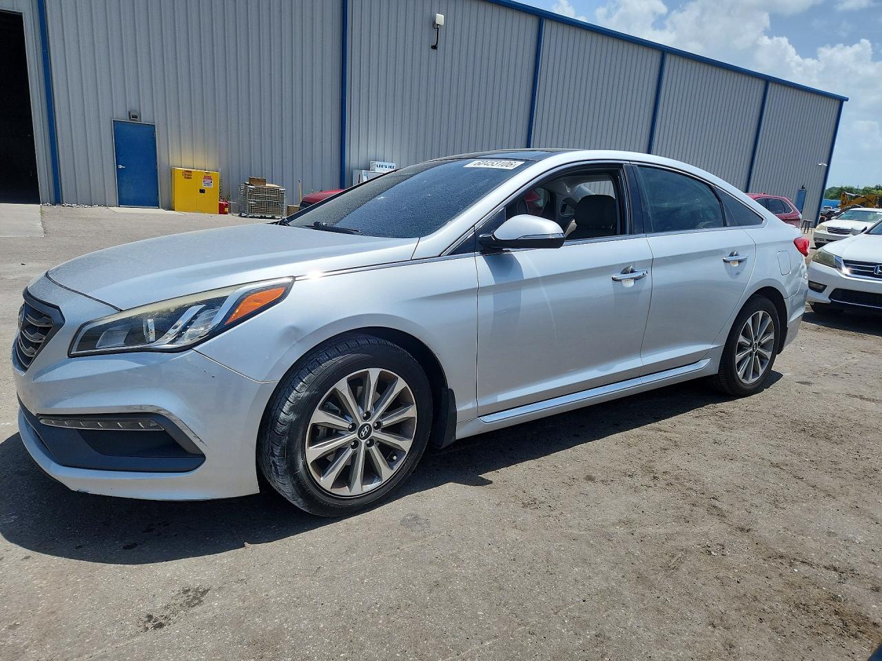 5NPE34AF3GH283496 · 2016 HYUNDAI SONATA