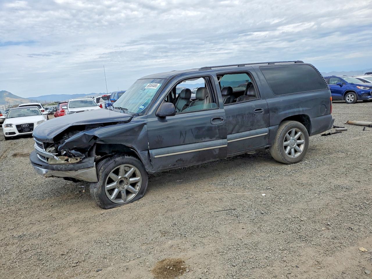 3GNEC16Z13G176216 · 2003 CHEVROLET SUBURBAN