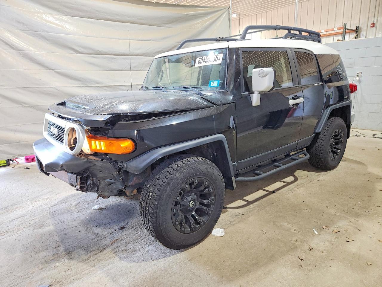 JTEBU4BF2AK083941 · 2010 TOYOTA FJ CRUISER