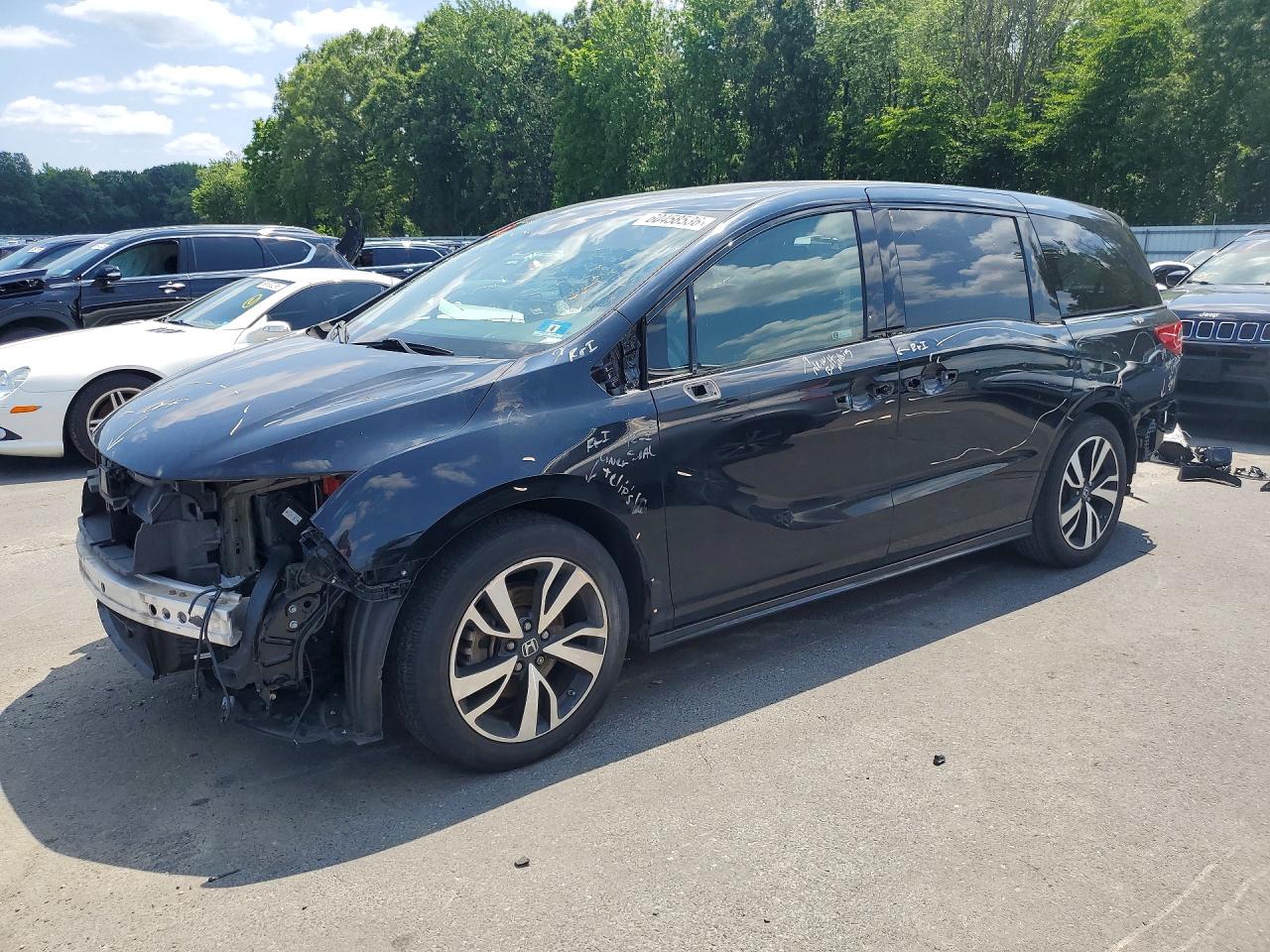 5FNRL6H9XJB104924 · 2018 HONDA ODYSSEY