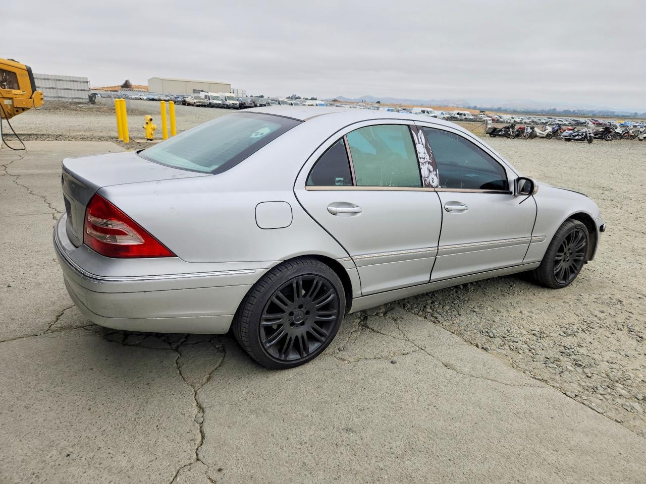 WDBRF61J53F441803 · 2003 MERCEDES-BENZ C · 3/12