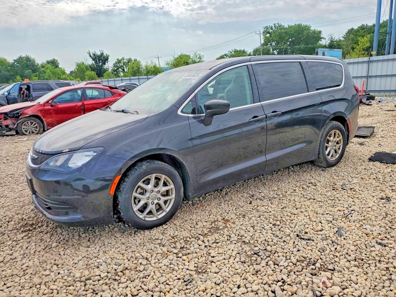 2C4RC1DGXHR502219 · 2017 CHRYSLER PACIFICA