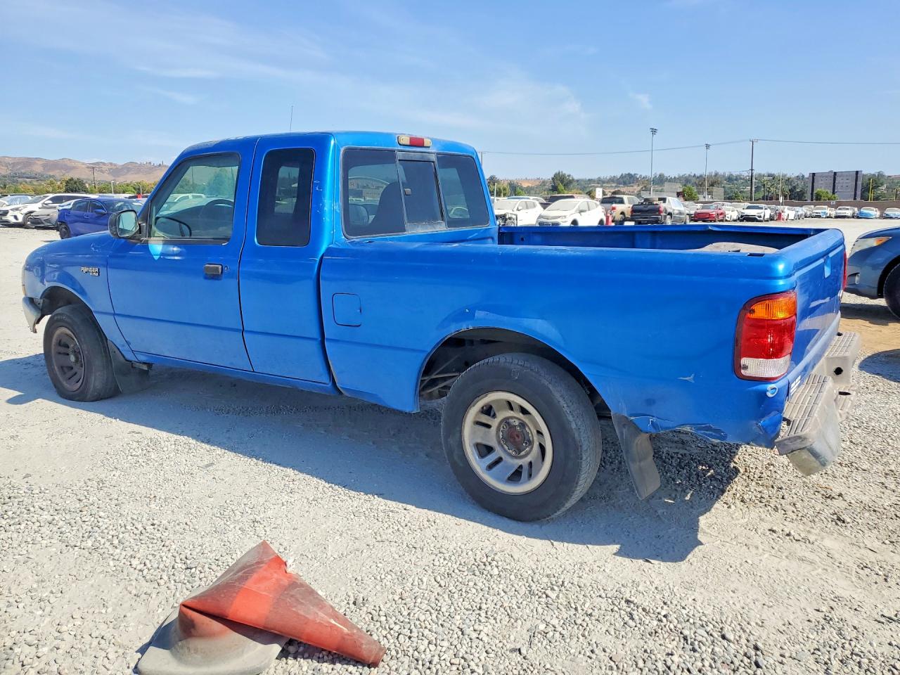 1FTYR14V7XTB01792 · 1999 FORD RANGER · 2/12