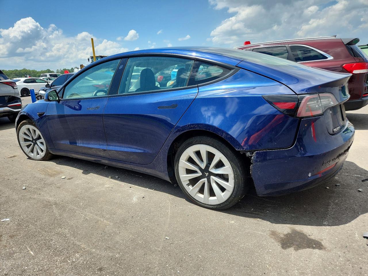 5YJ3E1EA9NF368661 · 2022 TESLA MODEL 3 · 2/12