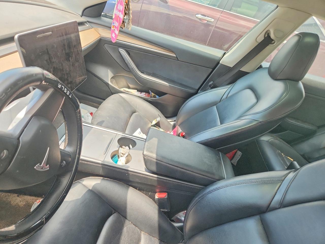 5YJ3E1EA9NF368661 · 2022 TESLA MODEL 3 · 9/12