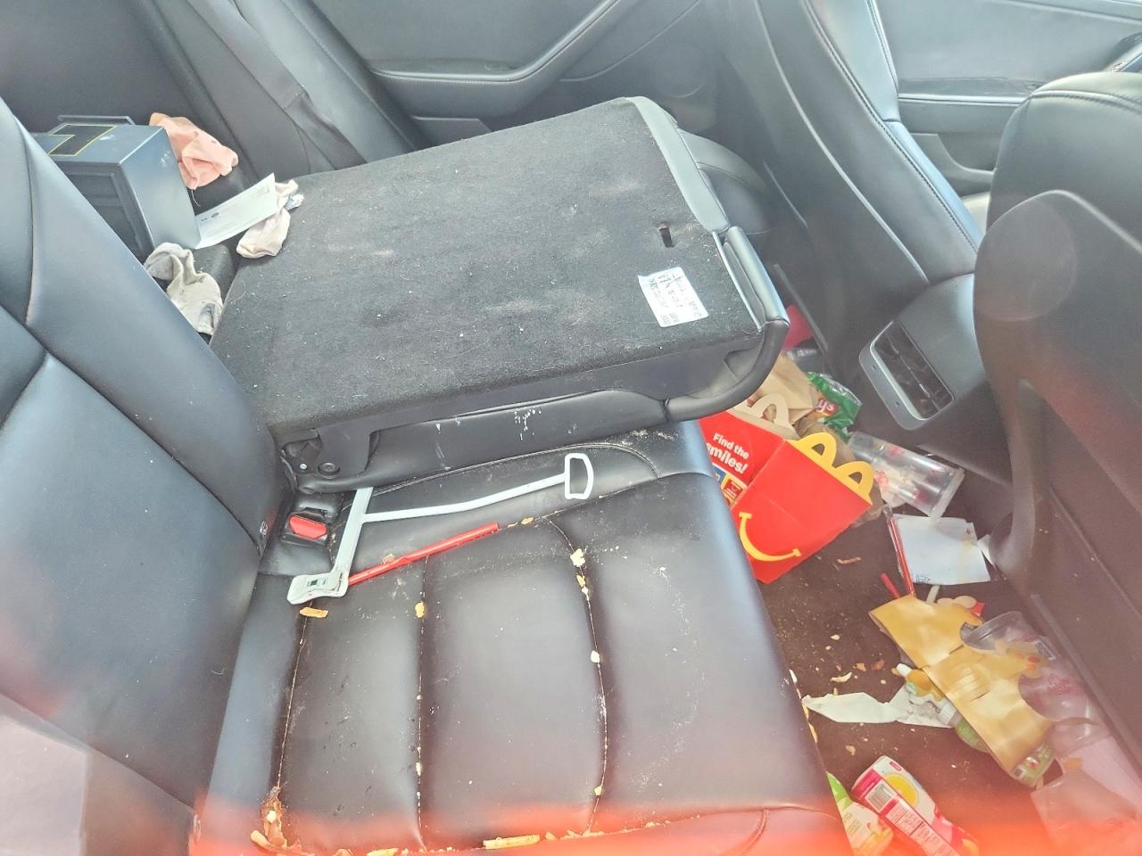 5YJ3E1EA9NF368661 · 2022 TESLA MODEL 3 · 10/12