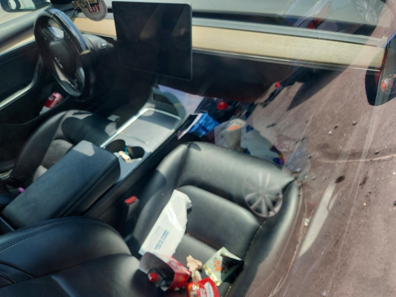 5YJ3E1EA9NF368661 · 2022 TESLA MODEL 3 · 8/12