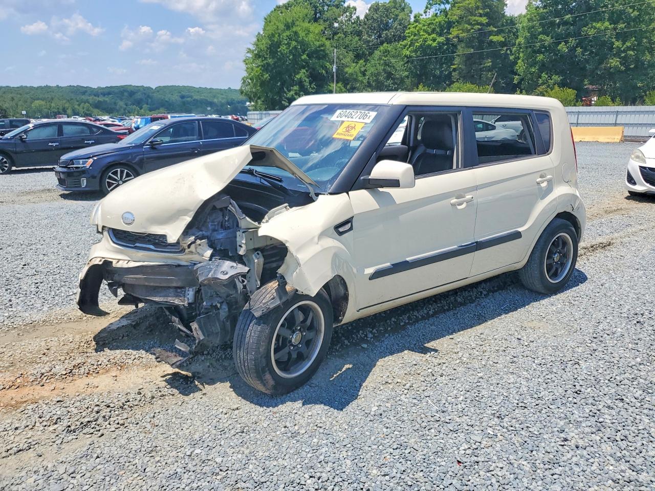 KNDJT2A55D7501397 · 2013 KIA SOUL