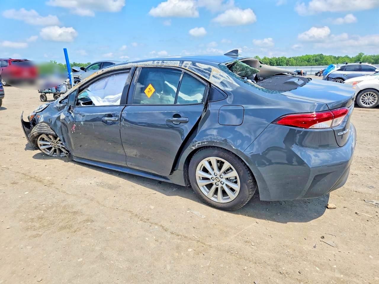 JTDBCMFE0T3141440 · 2026 TOYOTA COROLLA HYBRID · 2/12