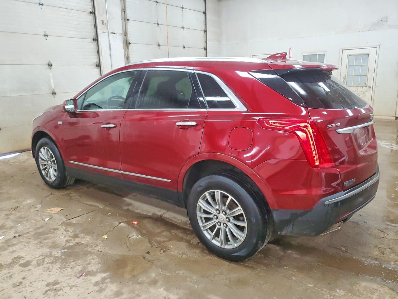 1GYKNBRS2HZ117980 · 2017 CADILLAC XT5 · 2/13