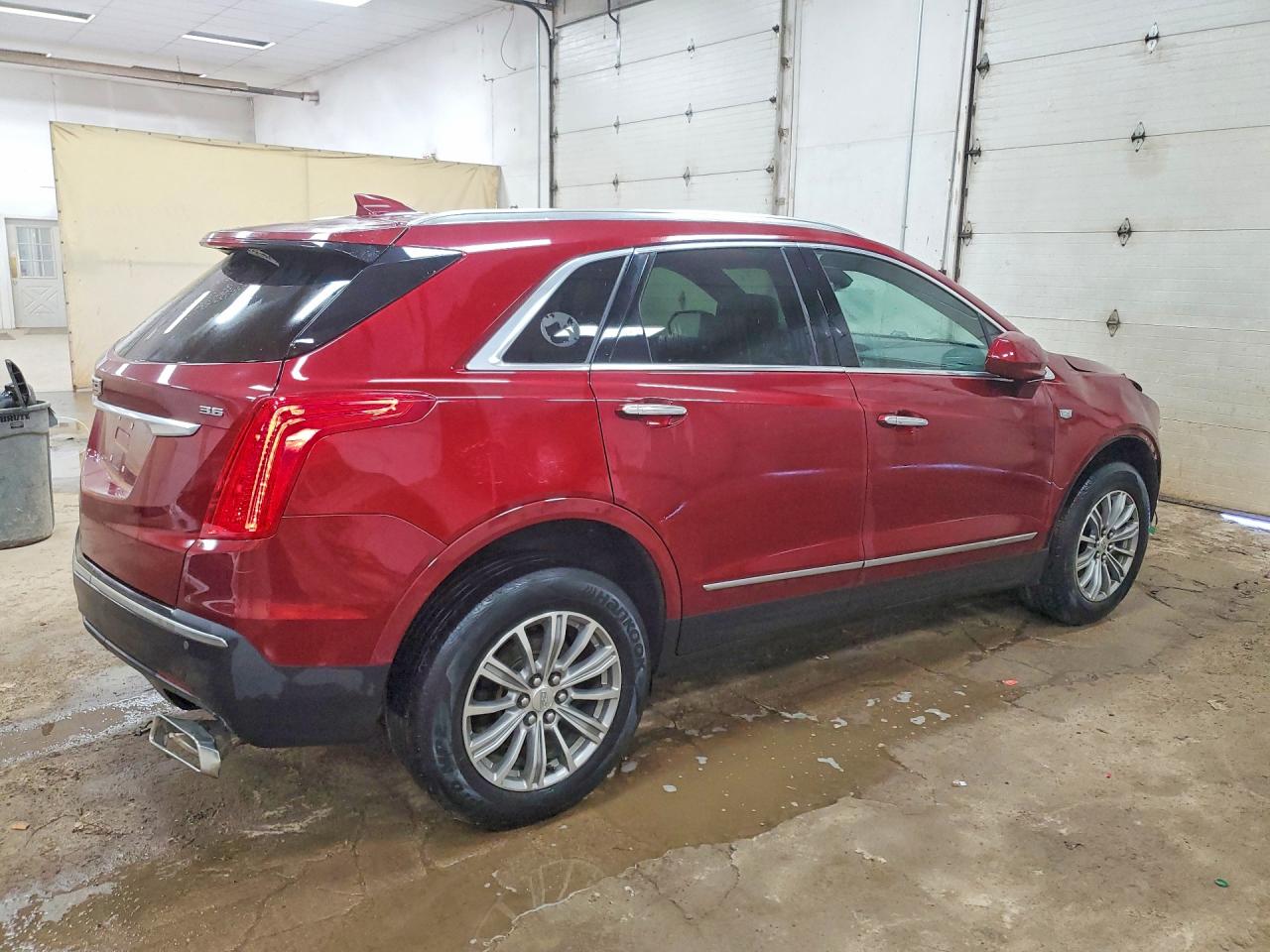 1GYKNBRS2HZ117980 · 2017 CADILLAC XT5 · 3/13