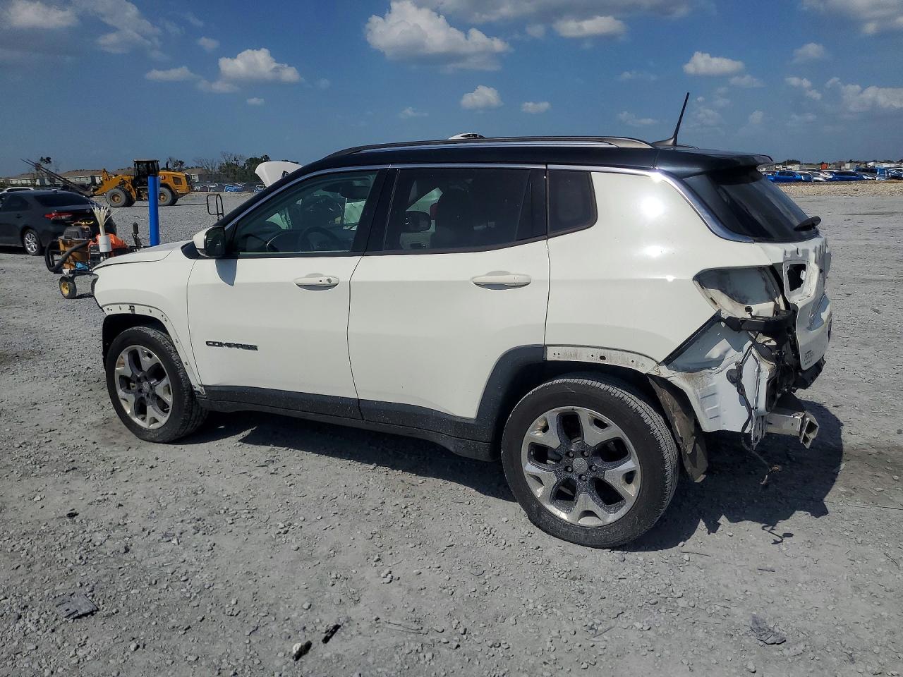 3C4NJCCB8MT587073 · 2021 JEEP COMPASS · 2/13