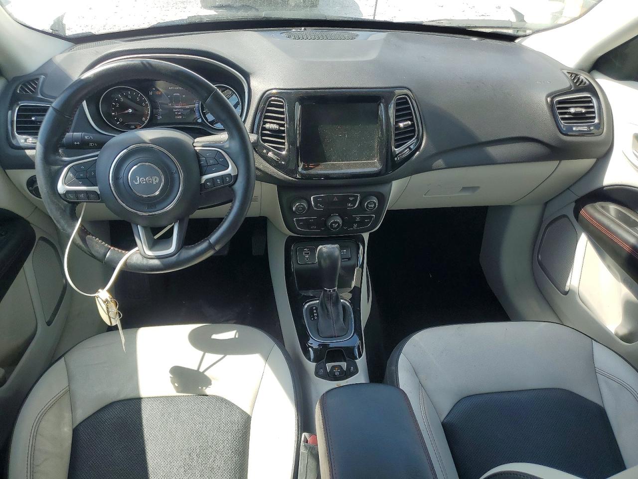 3C4NJCCB8MT587073 · 2021 JEEP COMPASS · 8/13