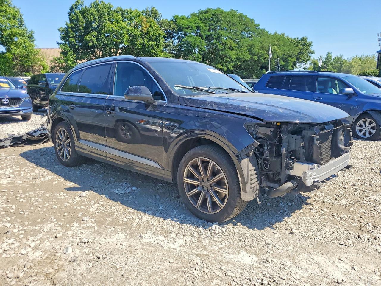 WA1LHAF77KD043336 · 2019 AUDI Q7 · 4/14