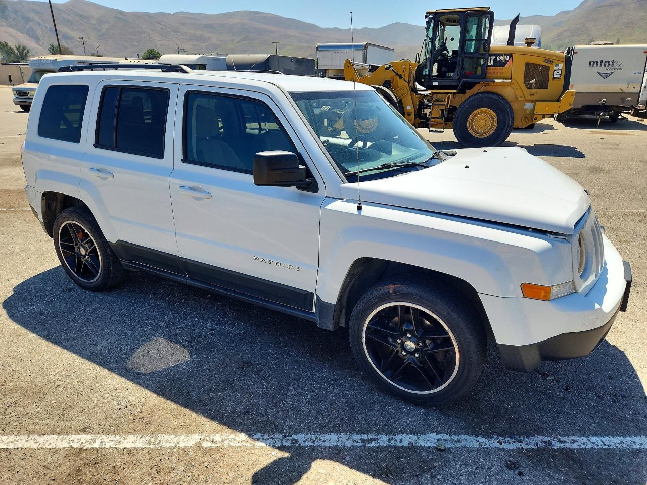 1C4NJPBA0GD553414 · 2016 JEEP PATRIOT · 4/13