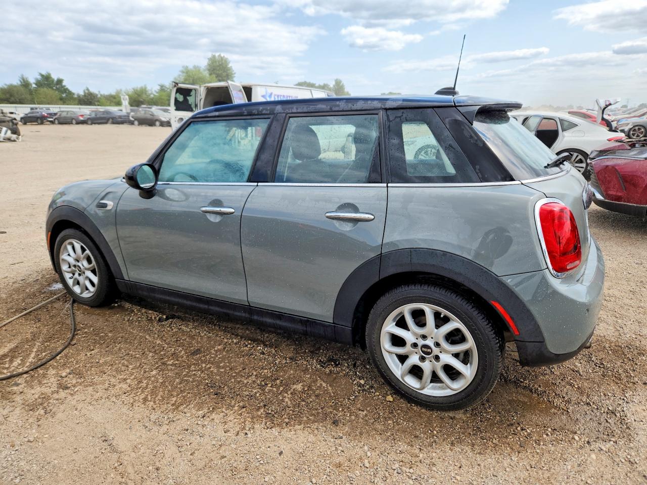 WMWXU1C54K2H74016 · 2019 MINI COOPER · 2/14