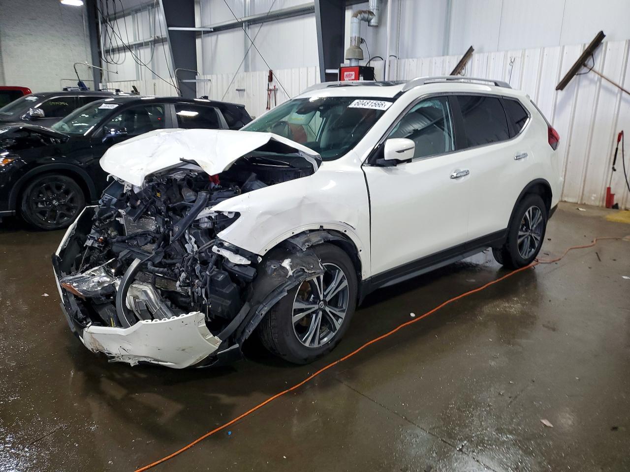 JN8AT2MV8KW397362 · 2019 NISSAN ROGUE