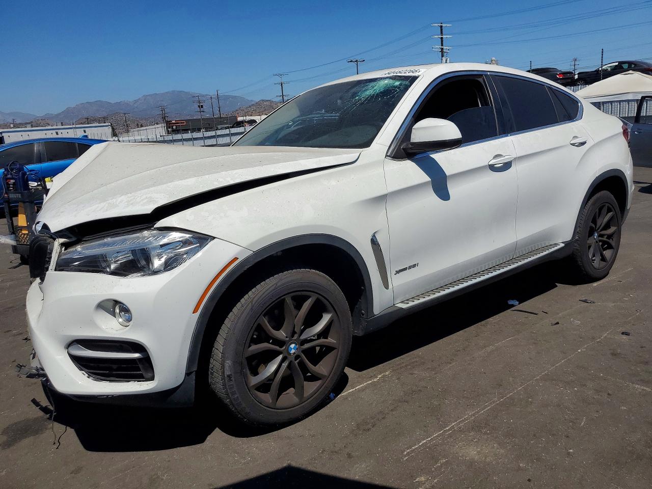 5UXKU2C57F0F96055 · 2015 BMW X6