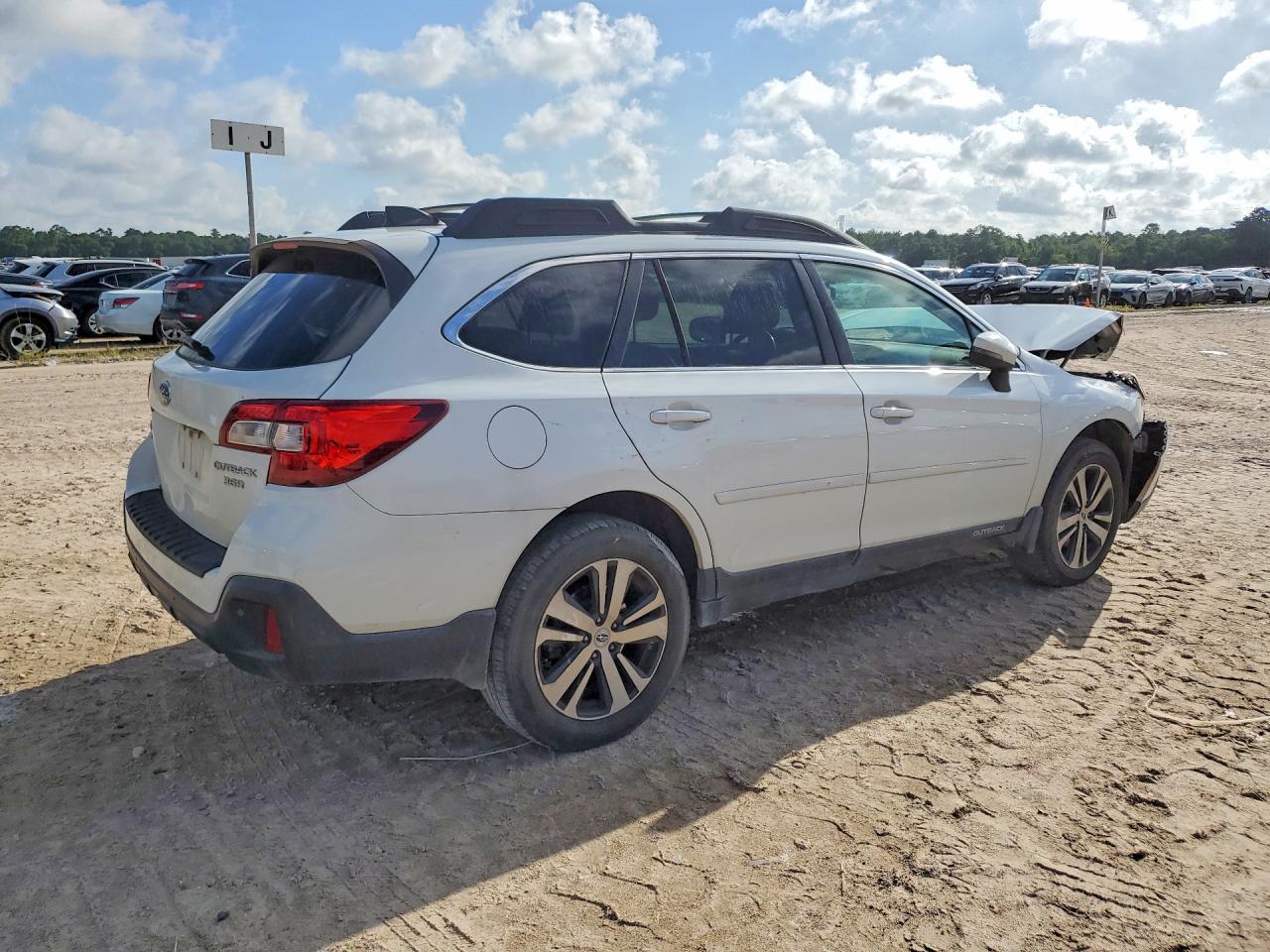 4S4BSENCXK3264410 · 2019 SUBARU OUTBACK · 3/13