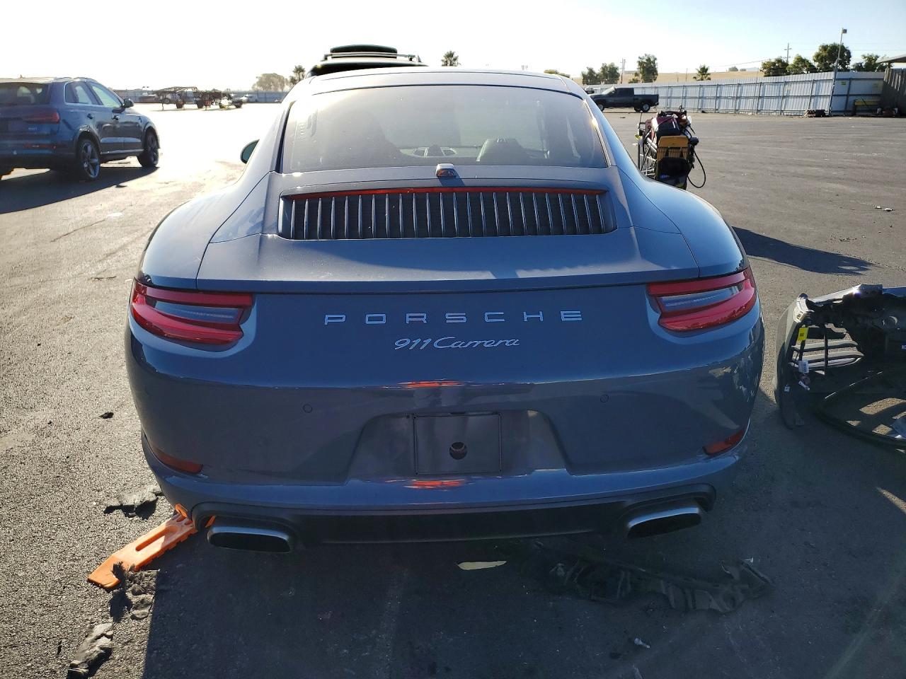 WP0AA2A98JS105840 · 2018 PORSCHE 911 · 6/13