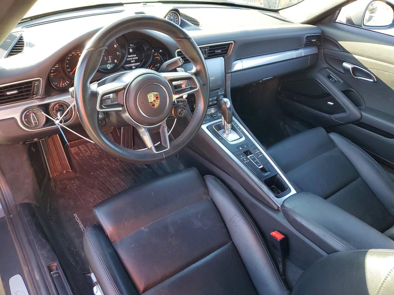 WP0AA2A98JS105840 · 2018 PORSCHE 911 · 8/13