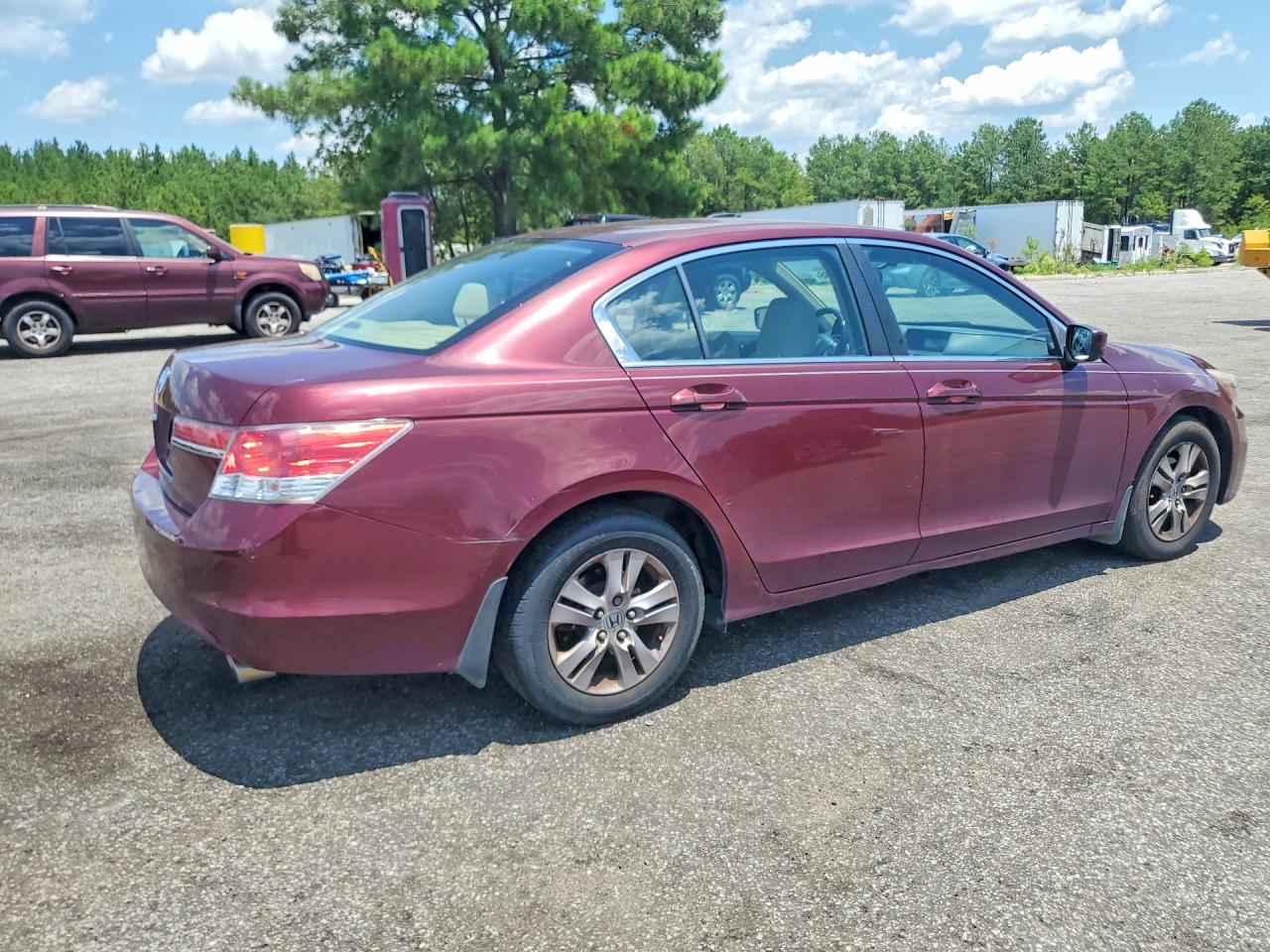 1HGCP2F45CA076912 · 2012 HONDA ACCORD · 3/12