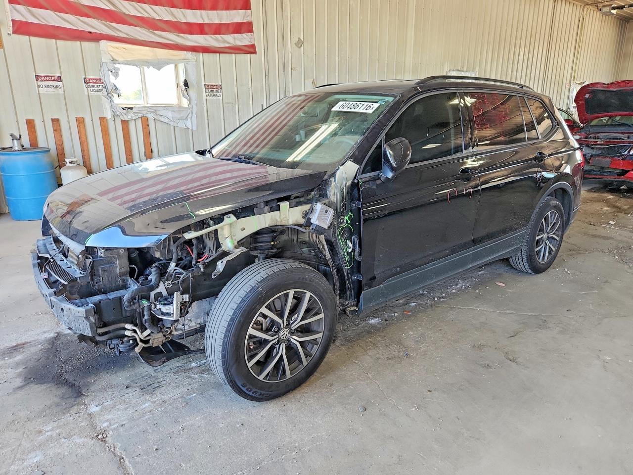 3VV1B7AX9MM132987 · 2021 VOLKSWAGEN TIGUAN