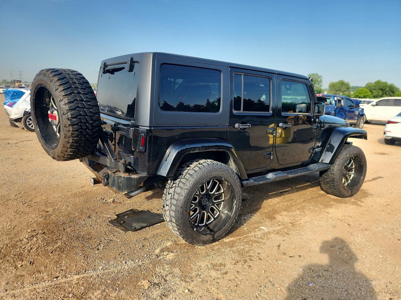 1C4HJWEG3HL573185 · 2017 JEEP WRANGLER UNLIMITED · 3/12