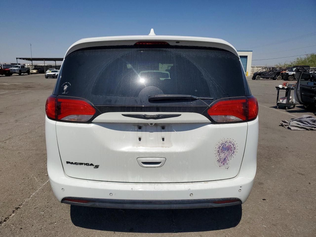 2C4RC1FG5LR192860 · 2020 CHRYSLER PACIFICA · 6/13