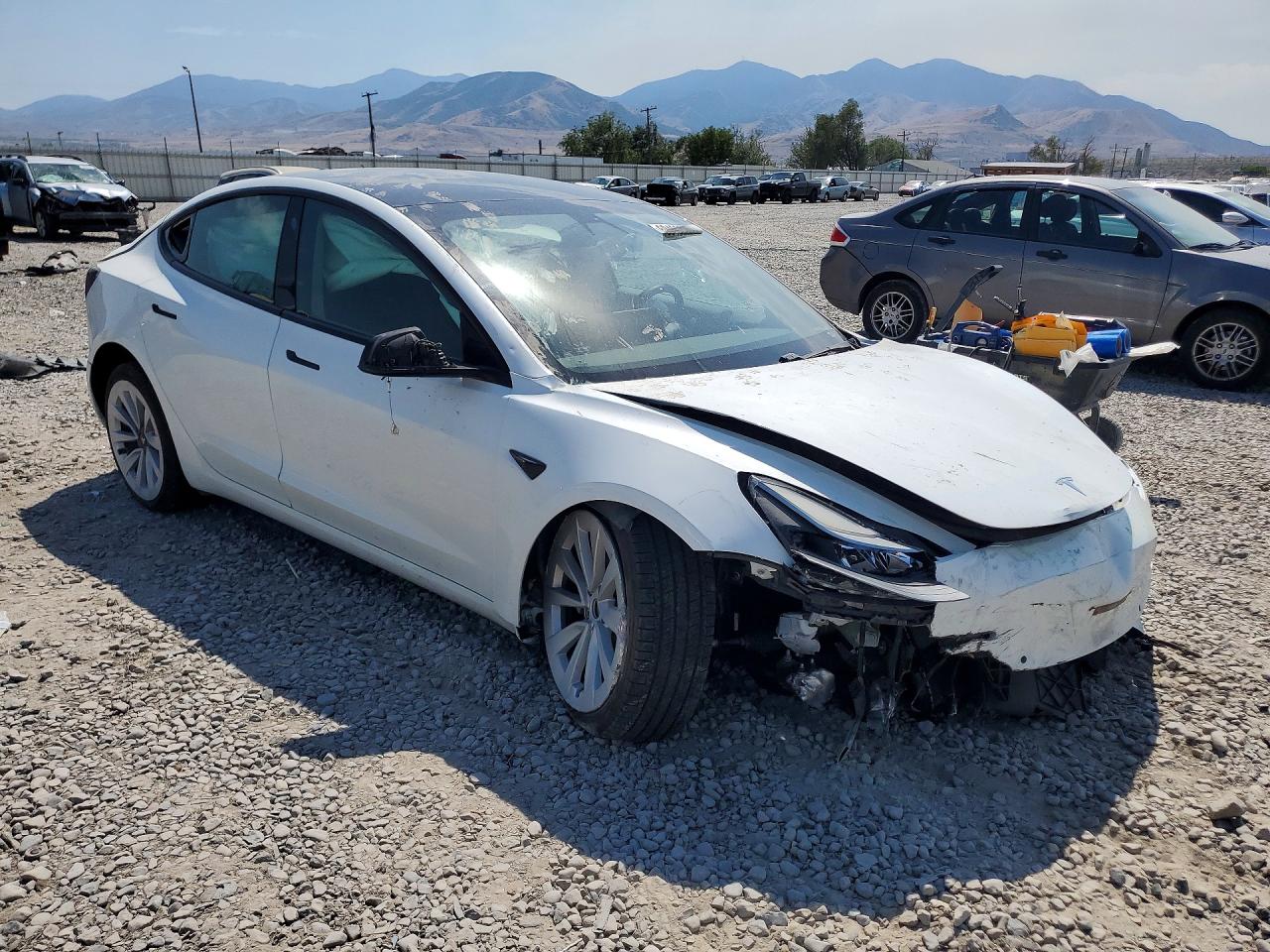 5YJ3E1EB3MF936815 · 2021 TESLA MODEL 3 · 4/13