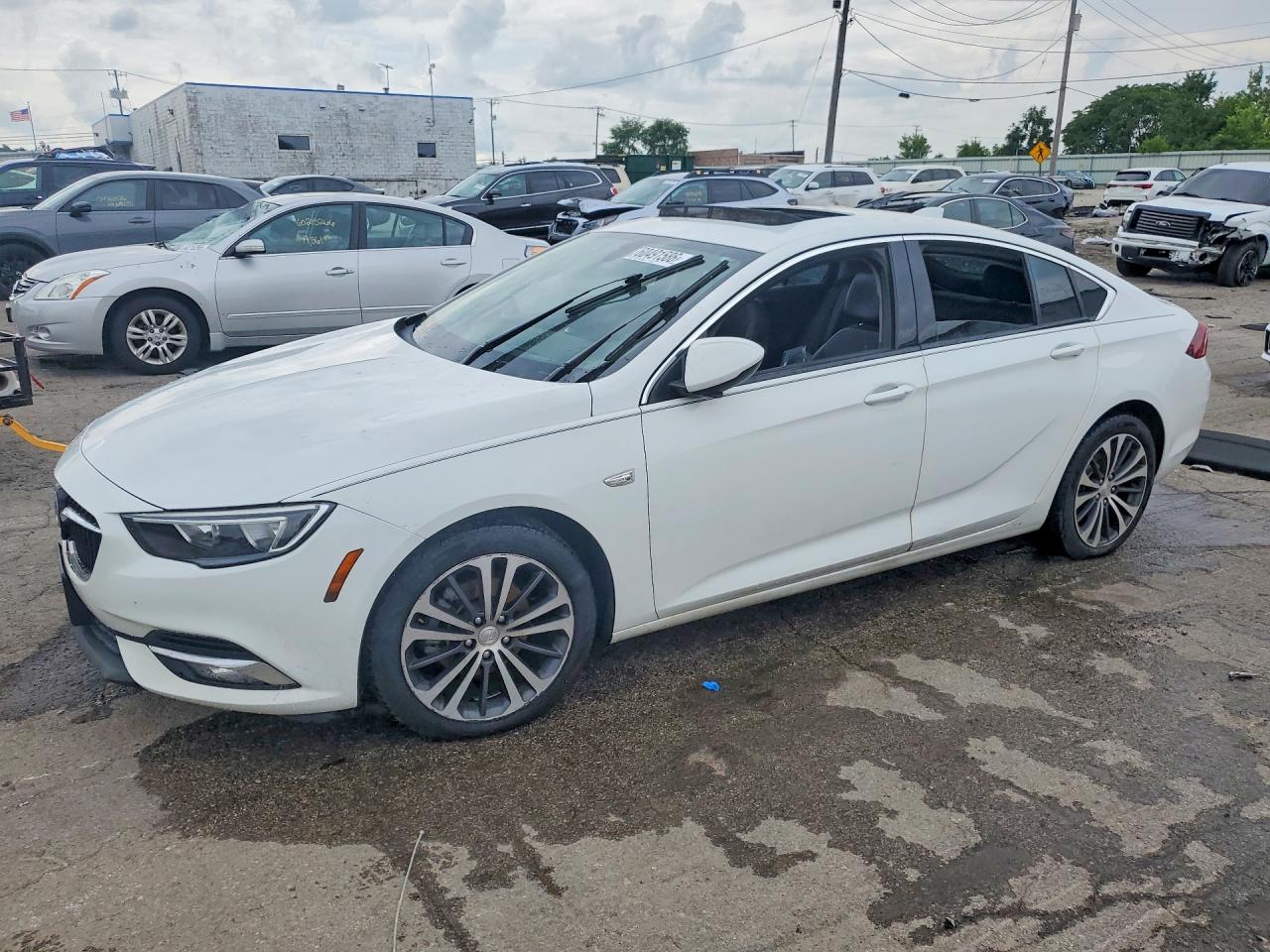 W04GM6SX2J1127550 · 2018 BUICK REGAL