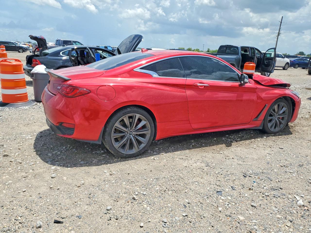 JN1FV7EL7JM630487 · 2018 INFINITI Q60 · 3/13