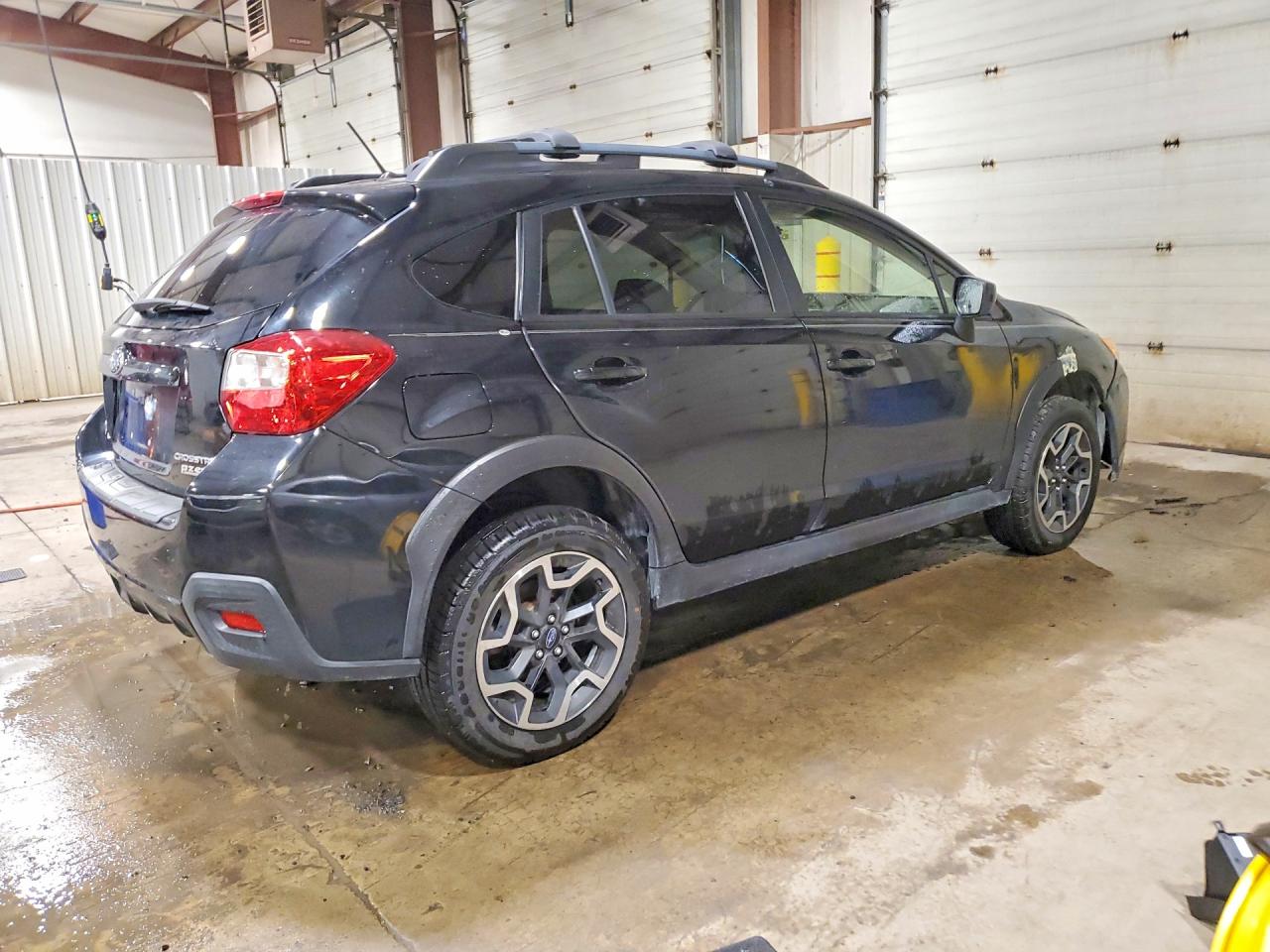 JF2GPABC4HH266272 · 2017 SUBARU CROSSTREK · 3/13