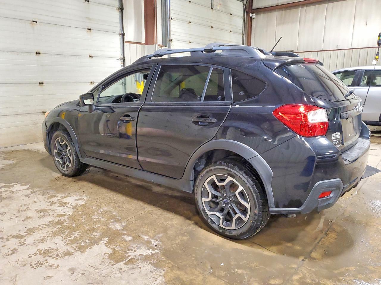 JF2GPABC4HH266272 · 2017 SUBARU CROSSTREK · 2/13