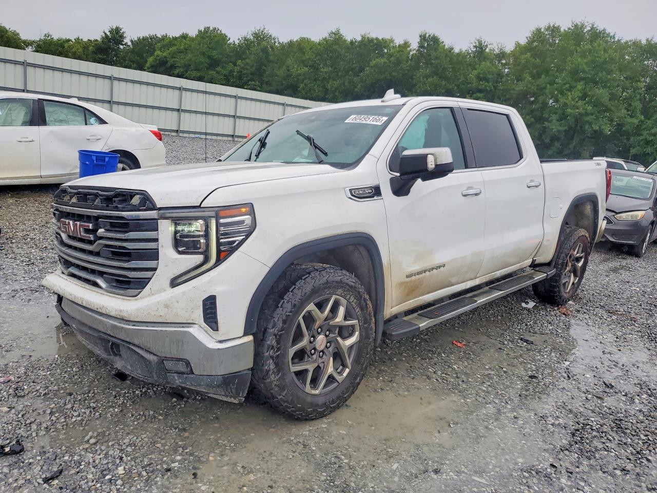 3GTUUDED5NG586660 · 2022 GMC SIERRA