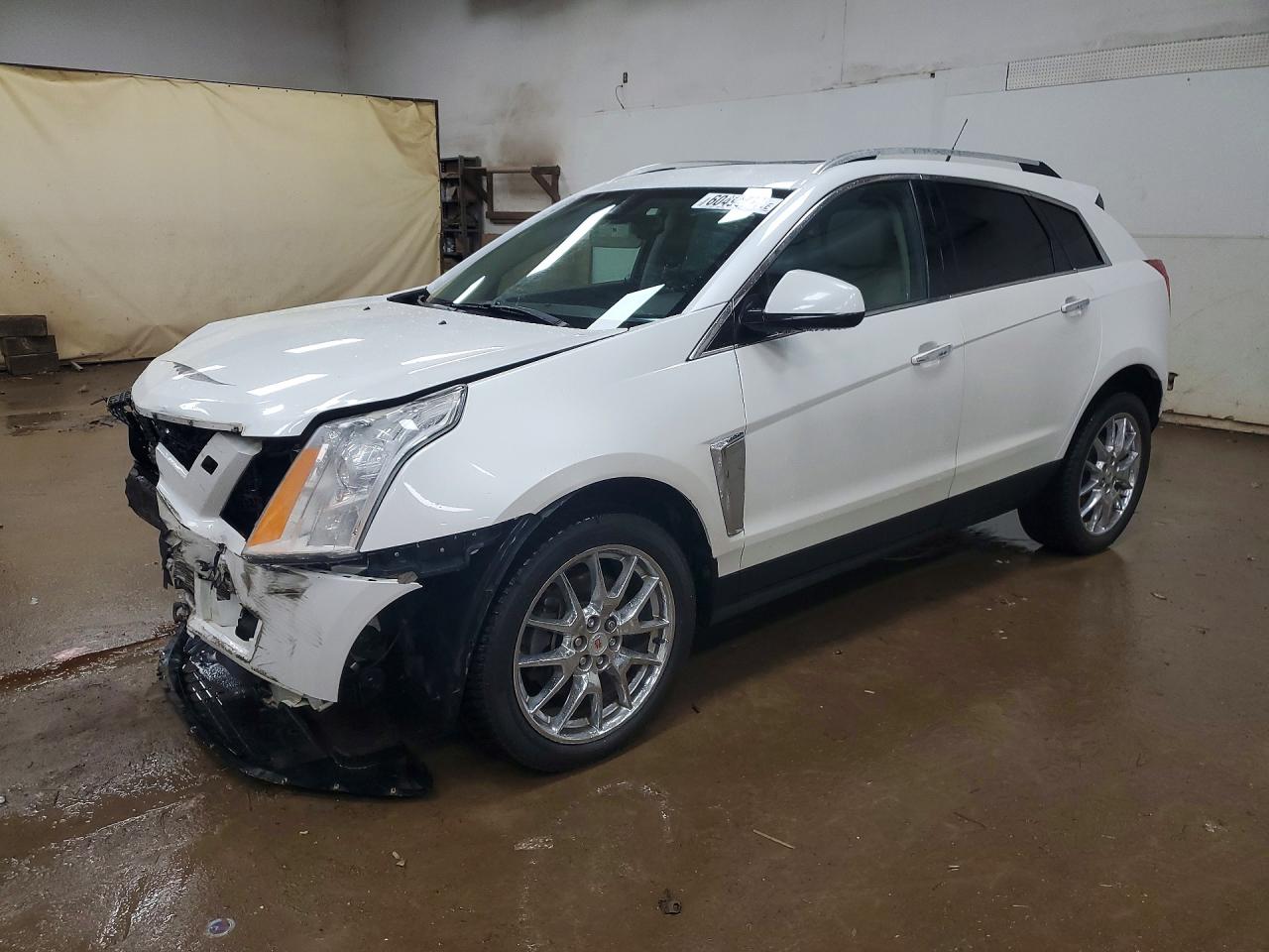 3GYFNFE32ES658043 · 2014 CADILLAC SRX