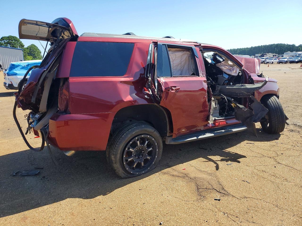 1GNSCBKC1HR401266 · 2017 CHEVROLET TAHOE · 3/13